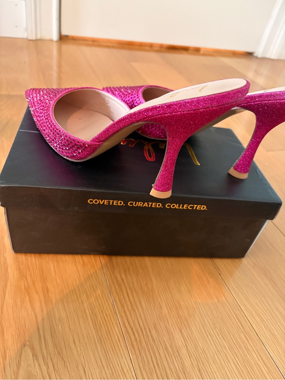 Lulu's Kistler Hot Pink Rhinestone Pointed Slide Mules size 8.5 - Picture 6 of 8